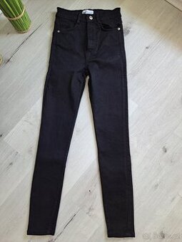 Černé slim džíny