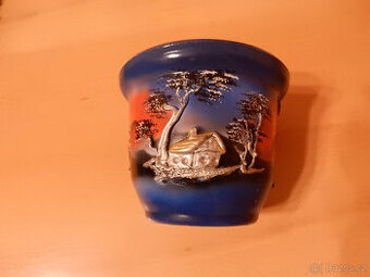 Prodám keramický květináč s 3D motivem