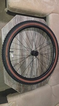 Kola Bontrager Line Comp 30 (ořech XD)