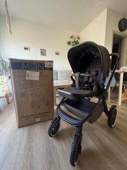 Kočárek Moon Resea S