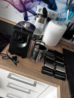 Elektrický kráječ zeleniny - nový