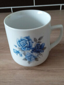 Retro krásný porcelánový hrnek