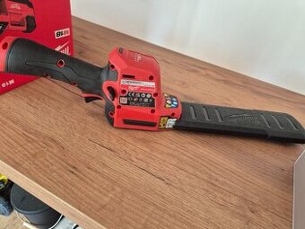 plotostřih 20 cm Milwaukee M12FHT20