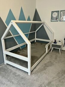 Dětská postel domeček TERY se zábranou - 1