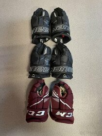 Hokejové rukavice Bauer 2x Pro a Ccm Pro