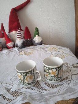 Retro porcelánové hrnky s květinami Karlovarský porcelán Čes
