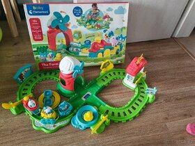 Prodám plastový vláček se zvířátky na farmě - 1