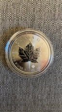 2018 Maple leaf v Rozebiratelné kapslí - 1