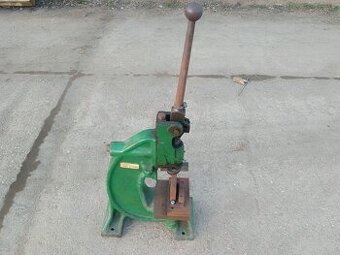 Hřebenový lis - 1