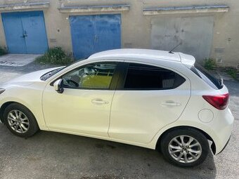 Mazda 2 66kw 2015 AT