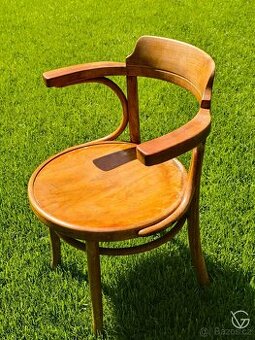 Thonet židle a dvoulavice