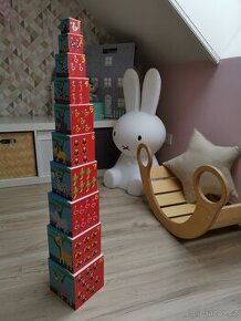 Skládací kostky pyramida - divoká zvířata a čísla, Scratch E - 1