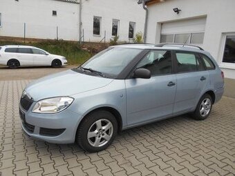 ŠKODA FABIA 2 1.4 16V 63 KW R.2012 SERVISNÍ KNÍŽKA