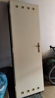 Zárubeň a dveře