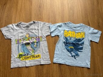 Trička Batman a Buzz, vel. 3-4 roky. Cena za obě.