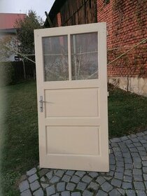 Dřevěné dveře