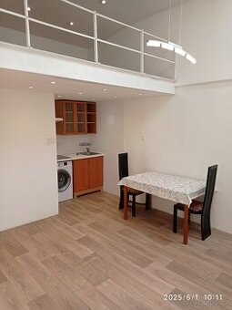 BEZ PROVIZE RK. Pronajmu atelier 1kk Praha 10 Vršovice