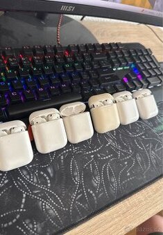 Apple AirPods 2019
