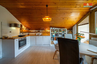 Prodej rodinného domu, 280 m², Rožnov pod Radhoštěm