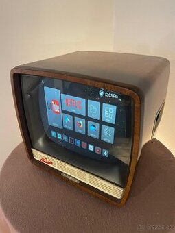 Tesla Ametyst Multimediálne centrum v retro štýle