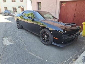 Dodge challenger - koupím