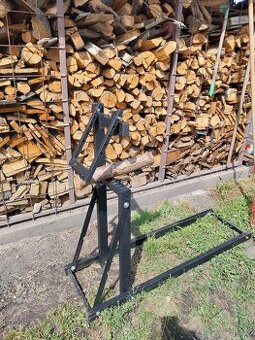 Hecht Stojan na rezani dreva