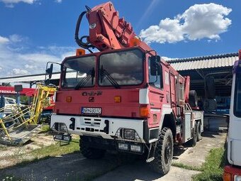 Man 26.402 6X4X4 33Metrová zdvýhacia plošina