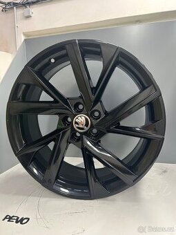 Origo Škoda Alu r18 5x100 Vega + aero kryty kol TOP stav