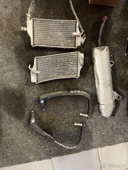 ND Honda CR 250 2001 koncovka neni