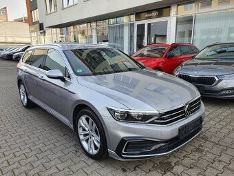 VW Passat GTE Variant 1.4 TSI 160kW DSG - záruka Autodraft