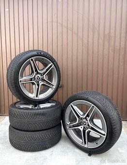 Zimní Cls53 alu Mercedes R19 5x112 8J Et10 8J ET33
