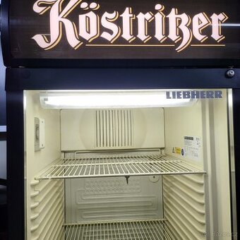 prosklená ledníce, gastro vitrína Liebherr, 421L, dovoz