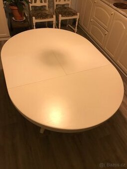 KUCHYŇSKÝ ROZKLÁDACÍ STŮL