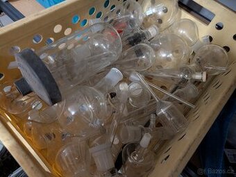 Laboratorní zábrusové sklo