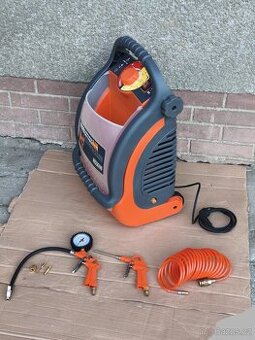 Prodám montážní Bezolejový kompresor Nuair Revolution Air mo