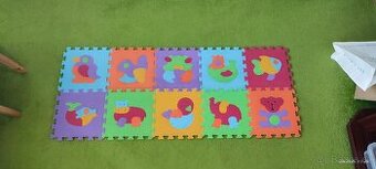 Pěnové puzzle - krásný stav - 1