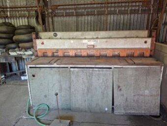 Použité tabulové nůžky NTE 2000/2,5B, r. v. 1977