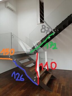skleněné zábradlí - 4xšikmé a 5x ROVNÉ