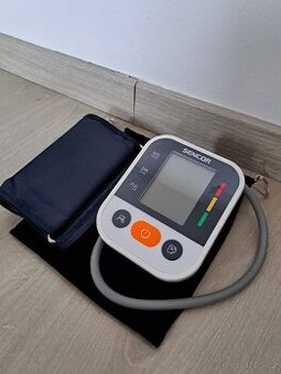 Digitální tlakoměr Sencor