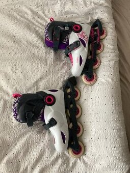 dívčí kolečkové brusle