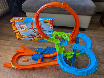 Hot Wheels dráha Srážka ve vzduchu