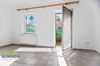 Pronájem byt, 1+kk 27 m² + terasa, Náchod - Lipí