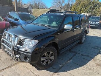 Navara 2.5dci. D40