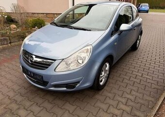 Opel Corsa 1,2i klima pravidelný servis benzín
