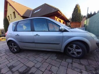 Prodám Renault Megane Scenic r.v.2007 2l benzin