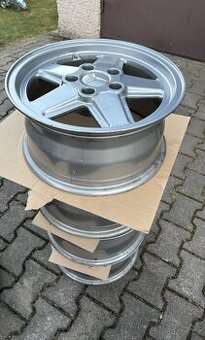 Alu kola Mercedes Benz Penta Ronal 15"