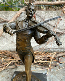 Bronzová socha soška Houslista - hudebník - musician