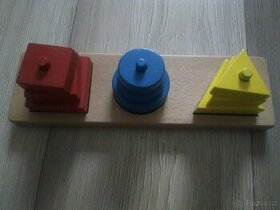 Dřevěná vkládačka pro děti (tvary, barvy, velikosti)