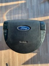 Ford Mondeo mk3 airbag s tlačítkama