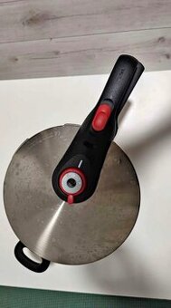 Tlakový hrnec Tefal 6 litrů